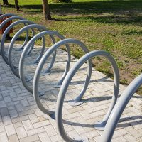 Velosipēdu novietne, velosipēdu turētājs