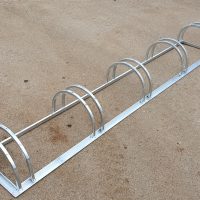 Velosipēdu novietne, velosipēdu turētājs